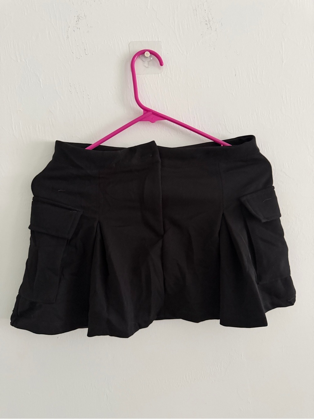 Black Pleated Cargo Mini Skort - Women